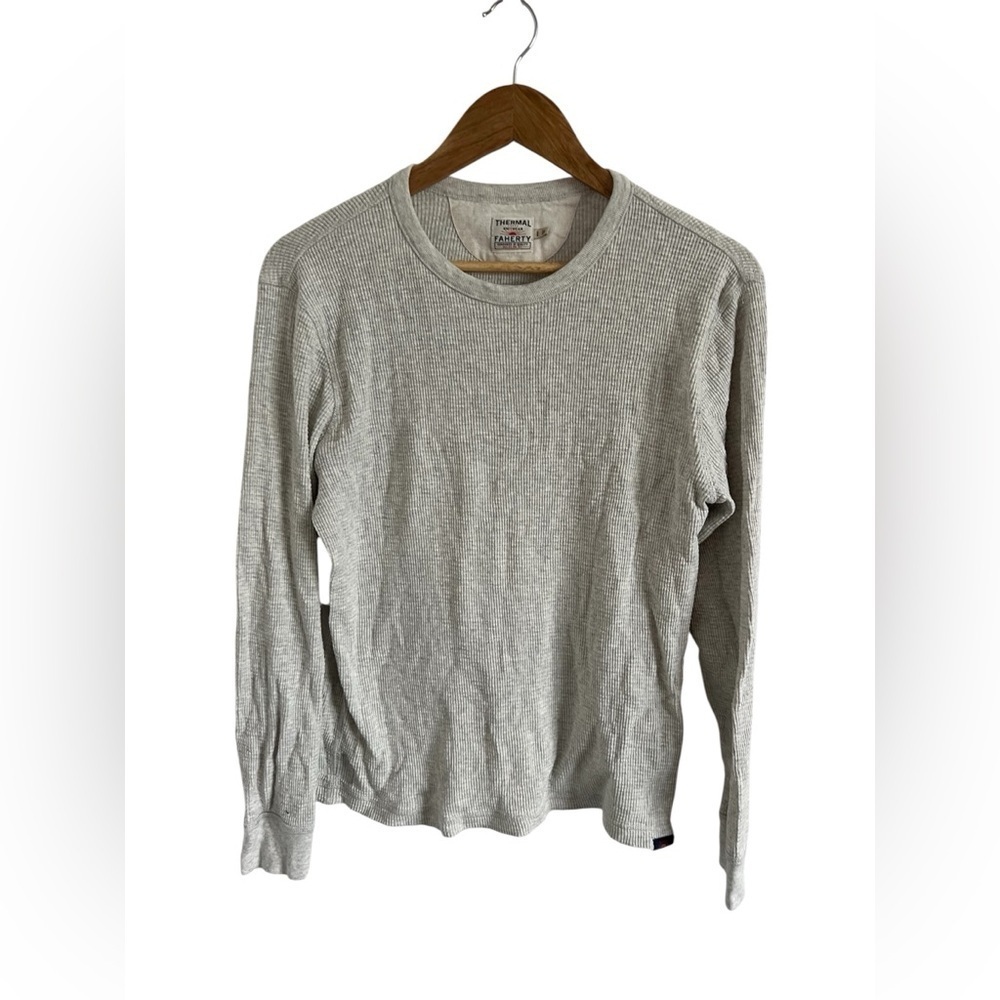 Faherty Thermal in Gray, size medium